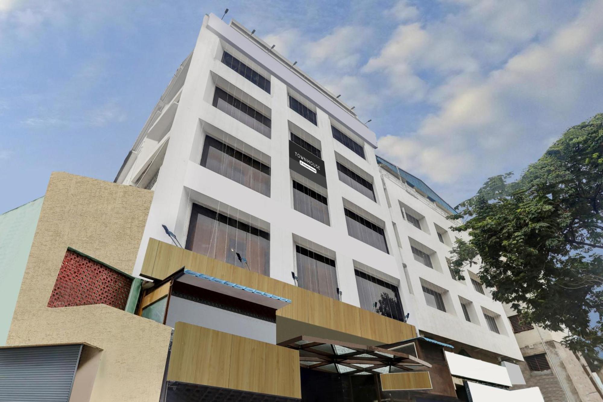 Townhouse Eluru Hotel Buitenkant foto