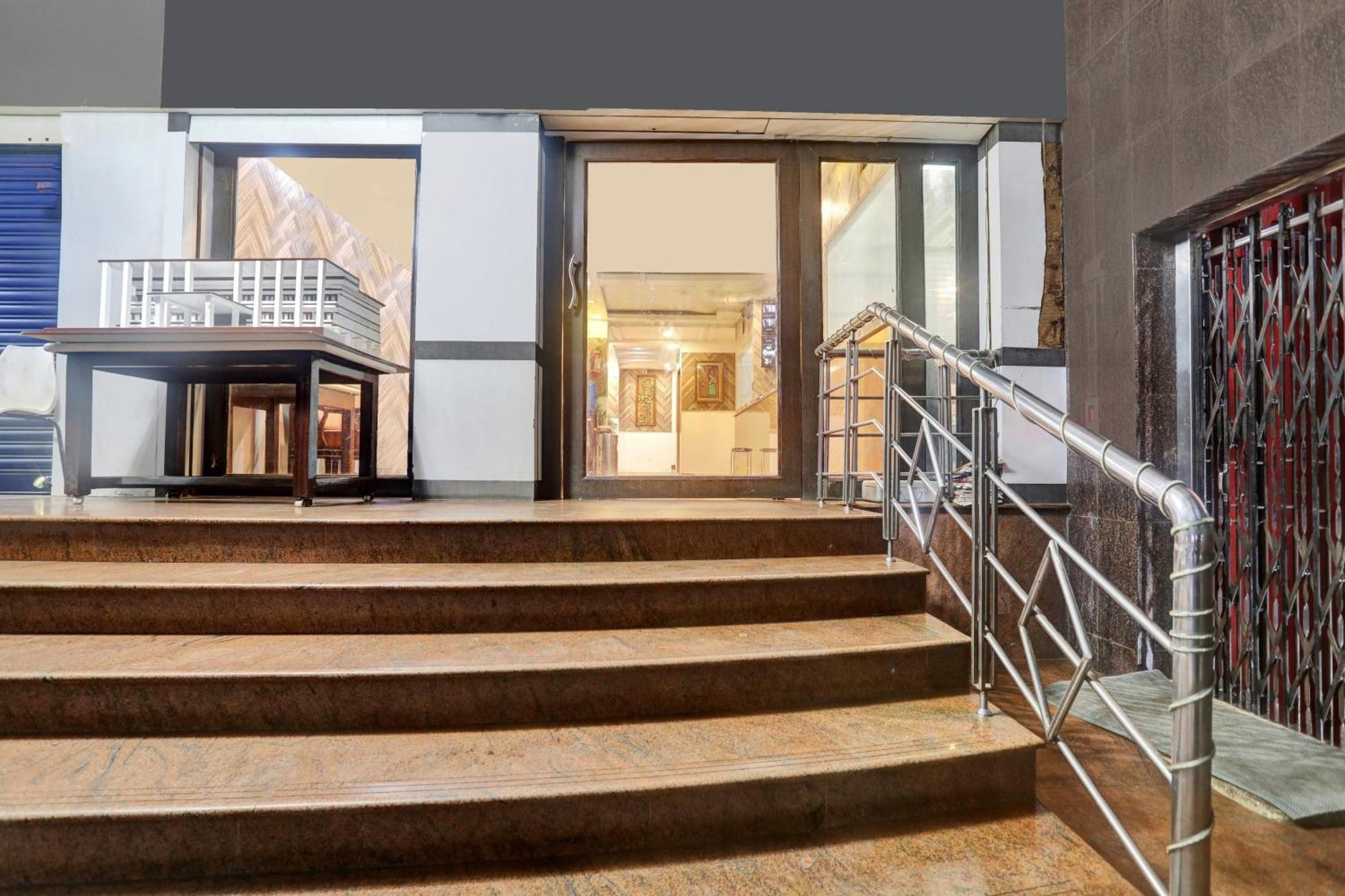 Townhouse Eluru Hotel Buitenkant foto